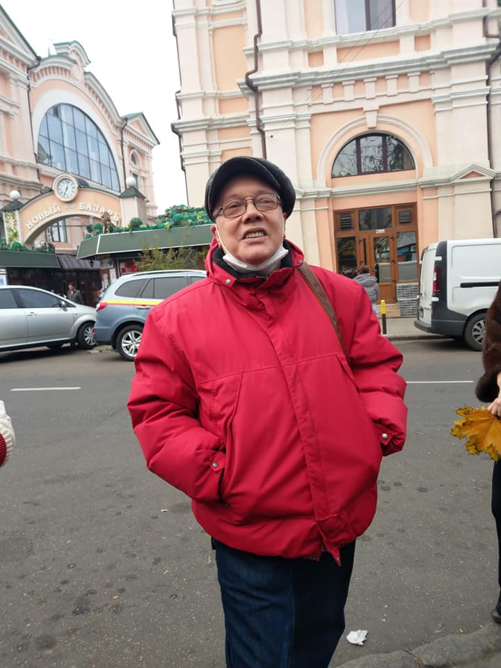 Звезда "Маски-шоу" удивил размером своей пенсии и признался, чем зарабатывает на жизнь