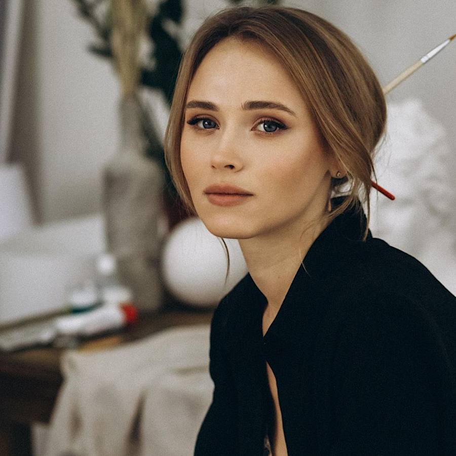 З підлітка-гота у справжню леді: як змінилась головна зірка серіалу &quot;Свати&quot; Анна Кошмал