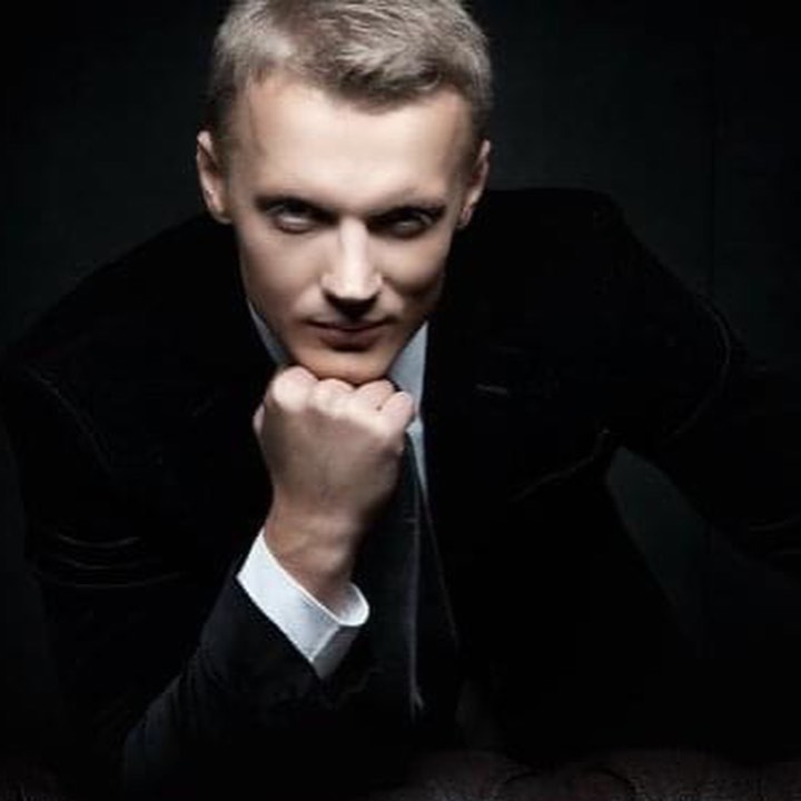 Что стало с Александром Воевуцким - звездой 2000-х, который покорил шоу &quot;Караоке на Майдане&quot; и &quot;Шанс&quot; (фото)