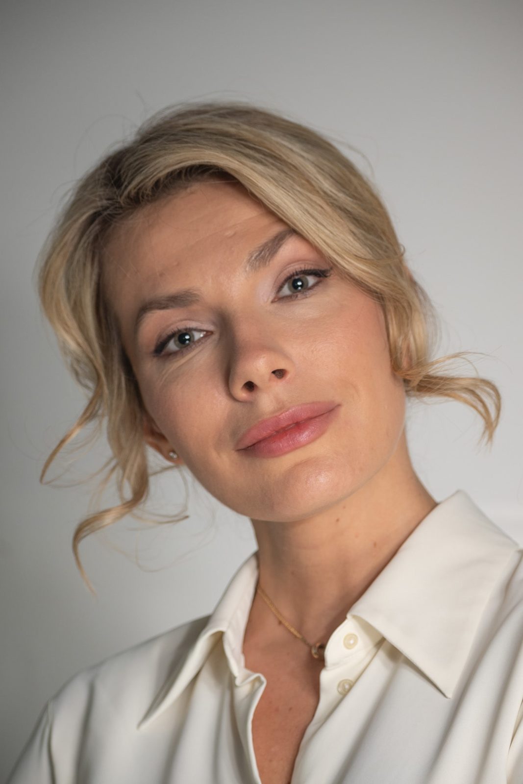 Зреклася України заради кар'єри в РФ? Скандальна донька Сумської знялася у російському серіалі