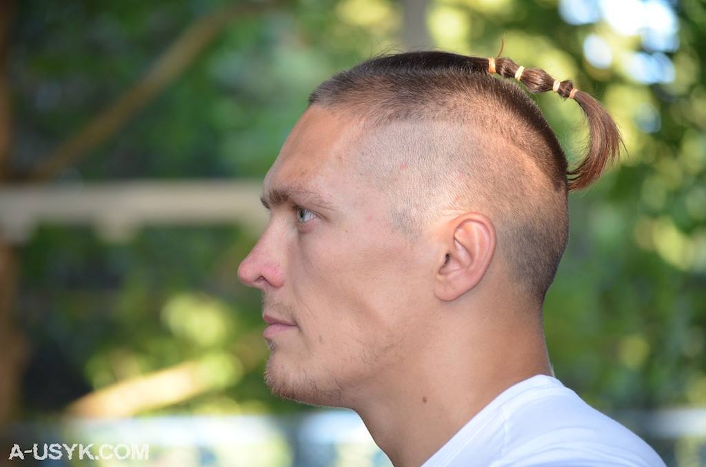 Ледь дотягував до &quot;сотки&quot;. Як виглядав Олександр Усик 10 років тому (фото)