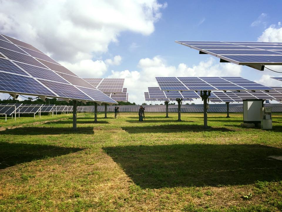 Російські окупанти вкрали найбільшу сонячну електростанцію в Україні