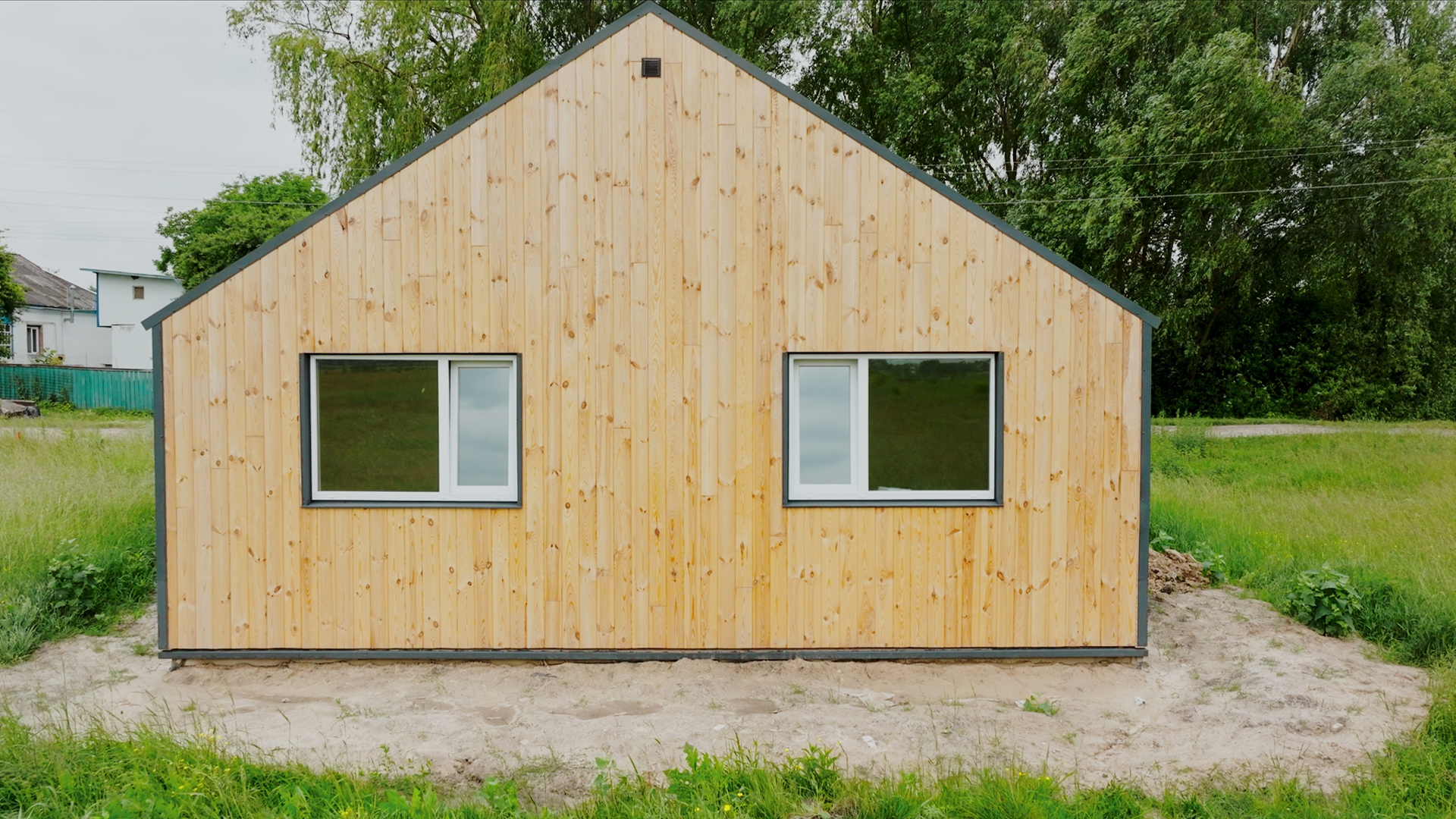 Українцям роздадуть безкоштовне житло. Шукають 13 сімей