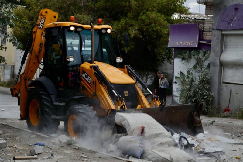 Ukraine's Dnipropetrovsk region hit by 20 Russian attacks, one killed
