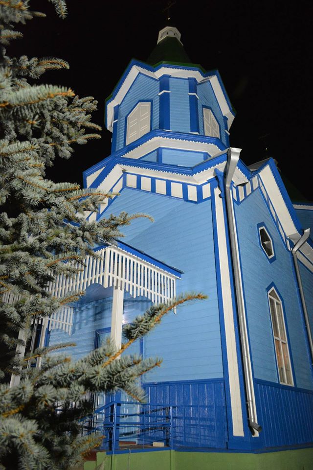 Ничего святого! Российские оккупанты уничтожают исторические церкви