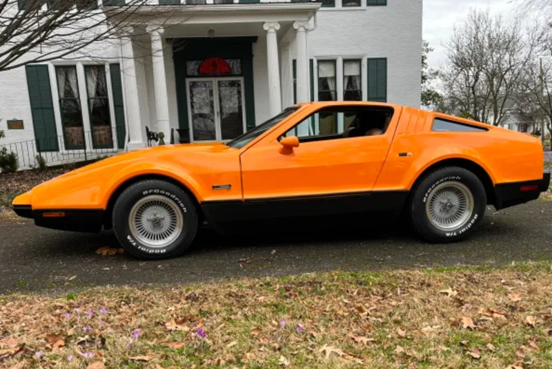 Незвичайний раритет: на продаж виставили рідкісний спорткар 70-х (фото)