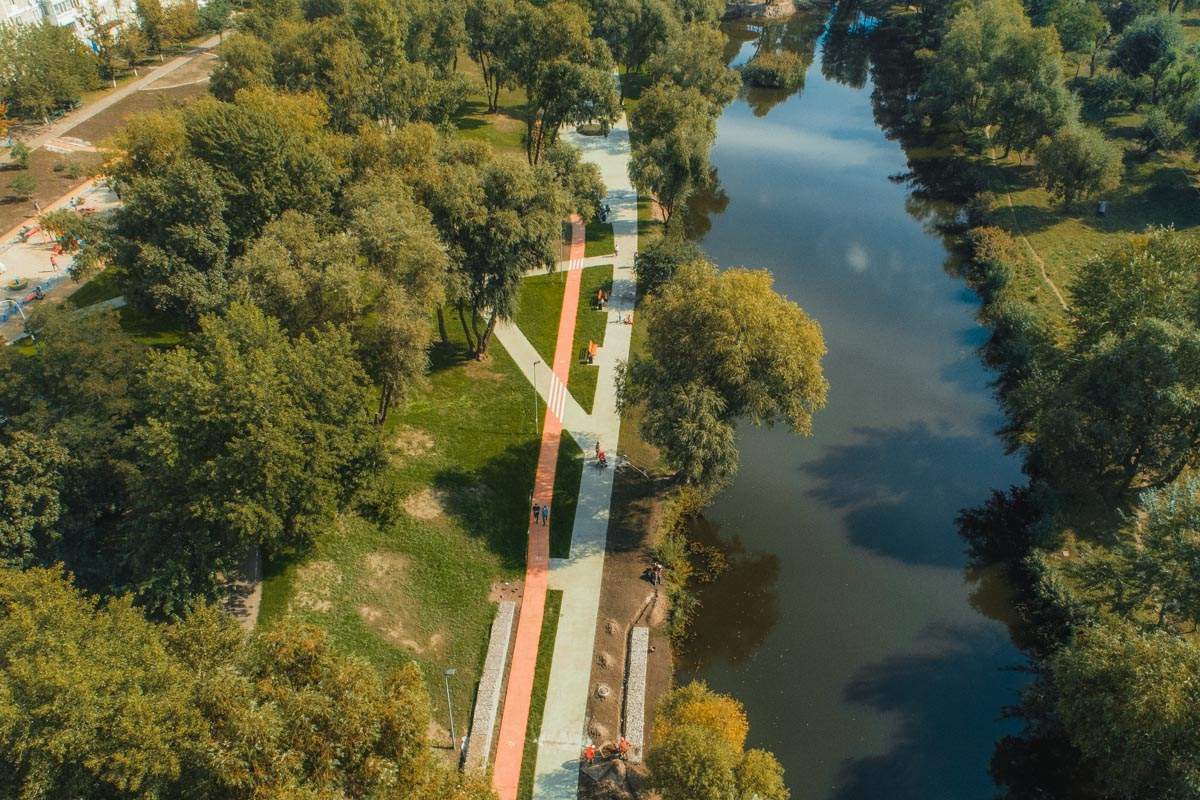 Дешеві квартири, кіностудія та монетний двір: чим цікавий Деснянський район Києва