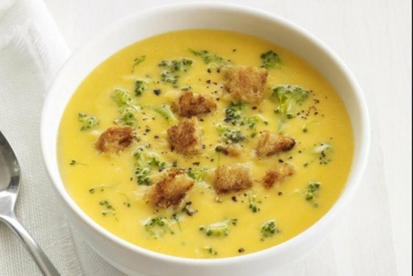 Лікарі назвали найнебезпечніший суп, який люблять в Україні