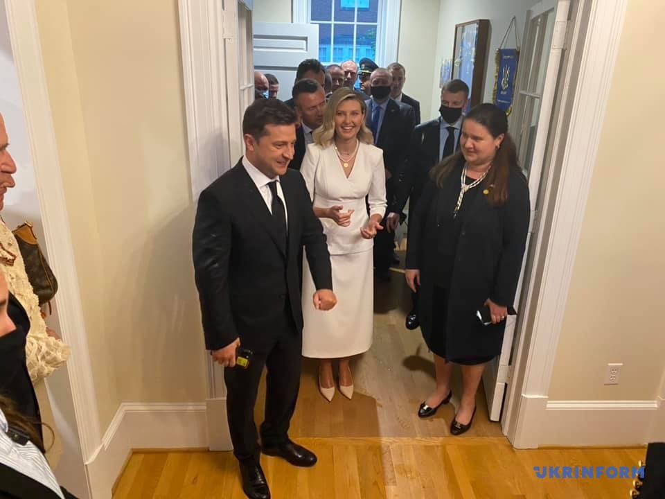 Президент відвідав Український дім у Вашингтоні та вручив нагороди