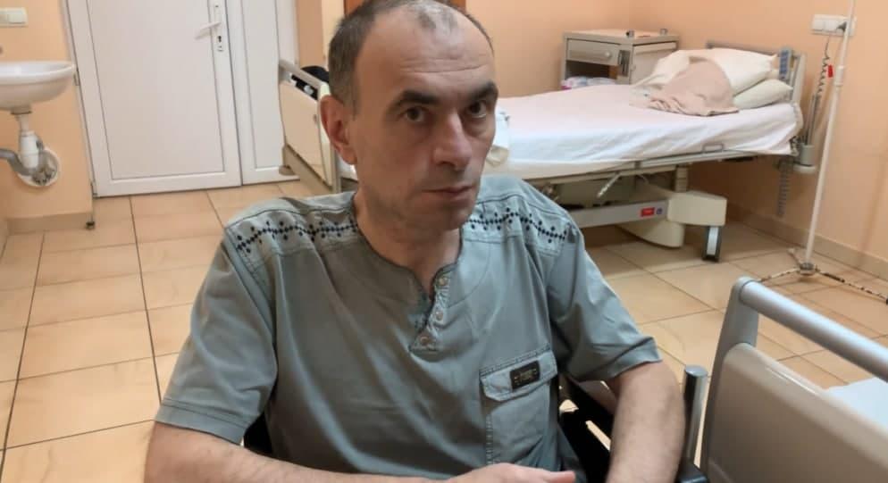 Ноги не розгиналися роками: львівські хірурги зробили практично неможливу операцію чоловікові