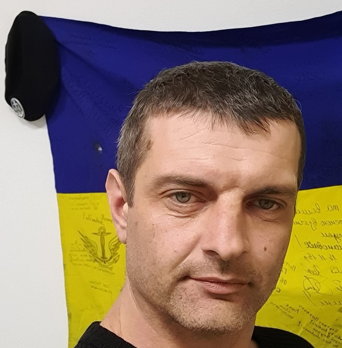 Обличчя Азовсталі: якими є звільнені з полону захисники Маріуполя поза війною