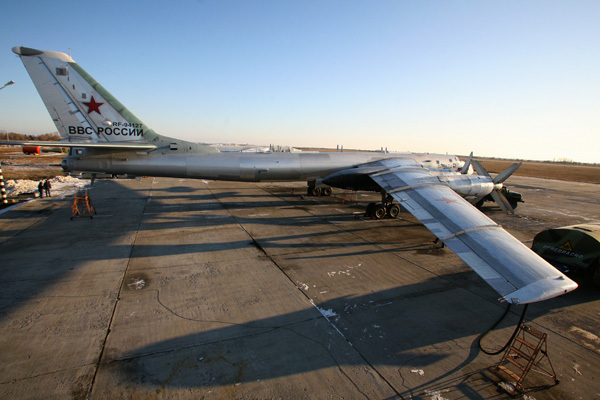 Ось як виглядає аеродром &quot;Енгельс-2&quot;, з якого взлітають літаки бомбити українські міста (фото)