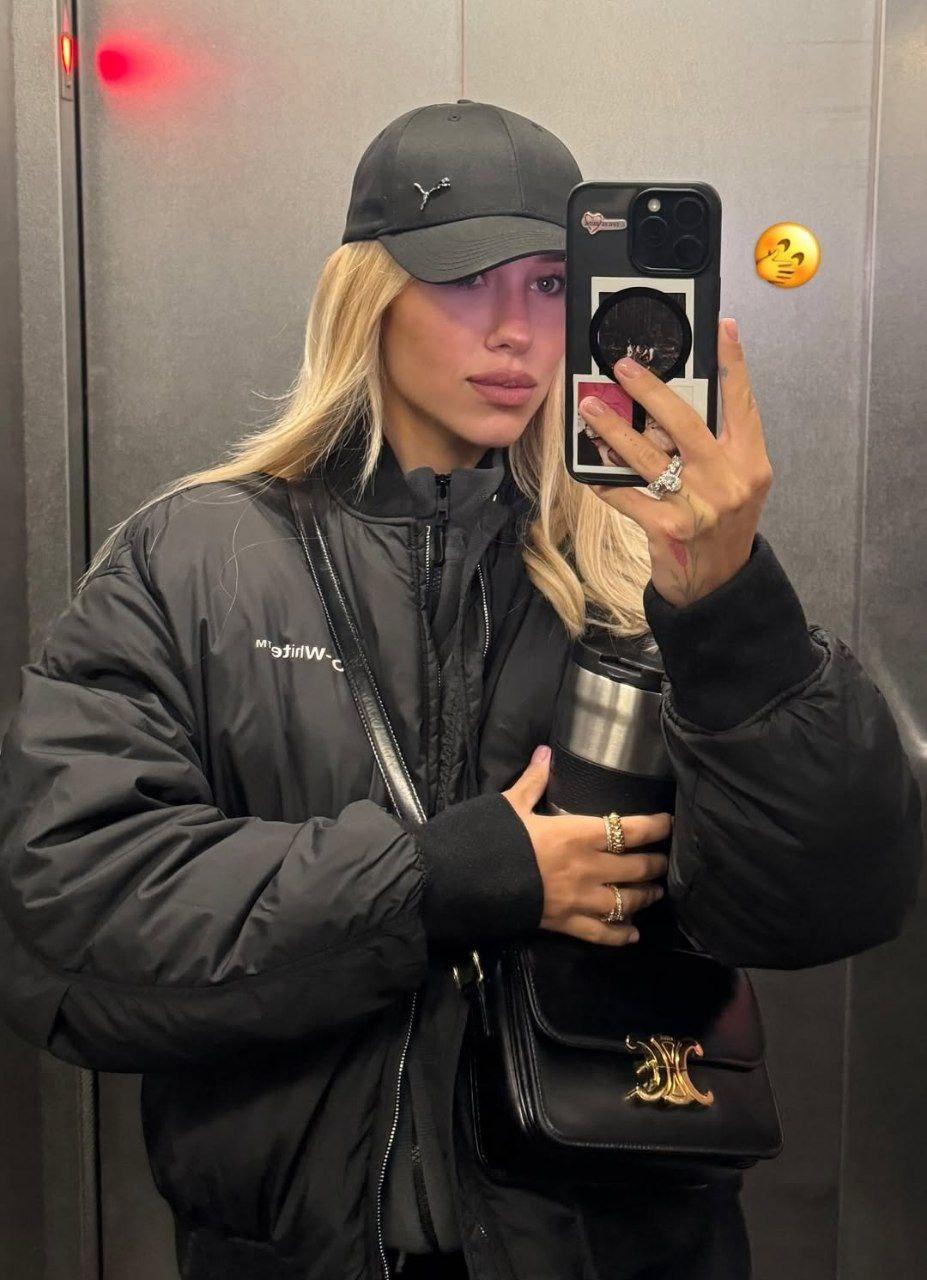 Таки вышла замуж за Бражка? Квиткова показала паспорт с новой фамилией (фото)