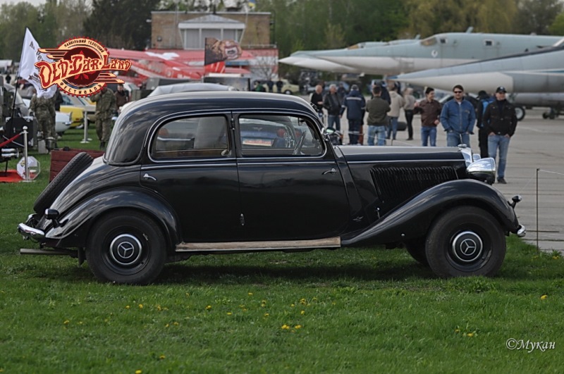 ЛАЗ наших олімпійців і кабріолет "Таврія": на OldCarLand покажуть перші українські авто