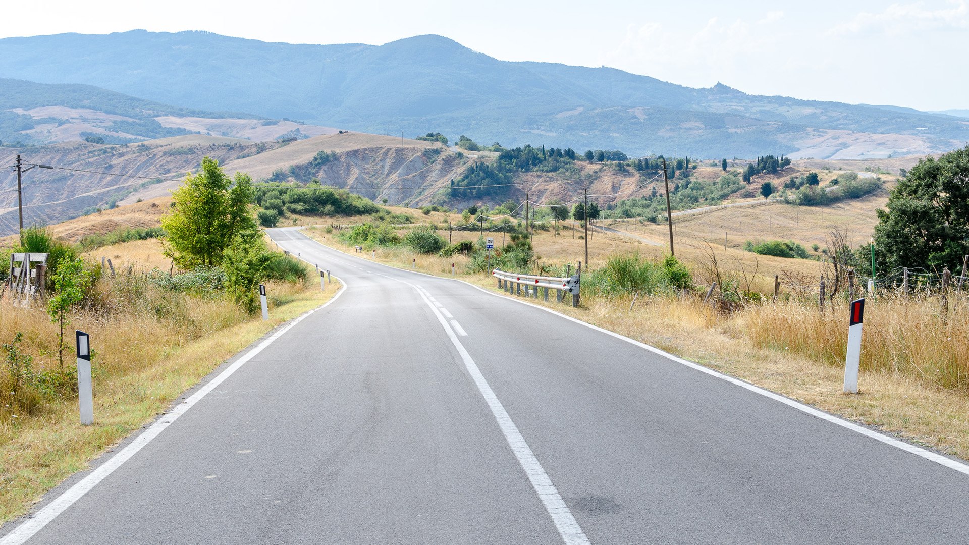 Італія заплатить 30 тис. євро тим, хто переїде жити у мальовничі села Тоскани: що для цього треба