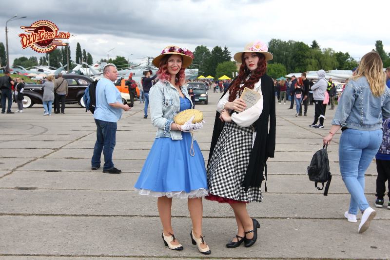 ЛАЗ наших олимпийцев и кабриолет "Таврия": на OldCarLand покажут первые украинские авто