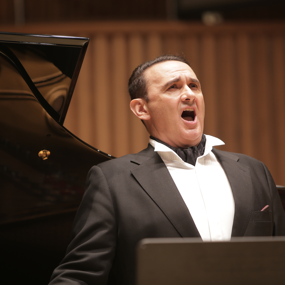 Куда исчез оперный певец Владимир Гришко, который выступал на &quot;Антимайдане&quot;