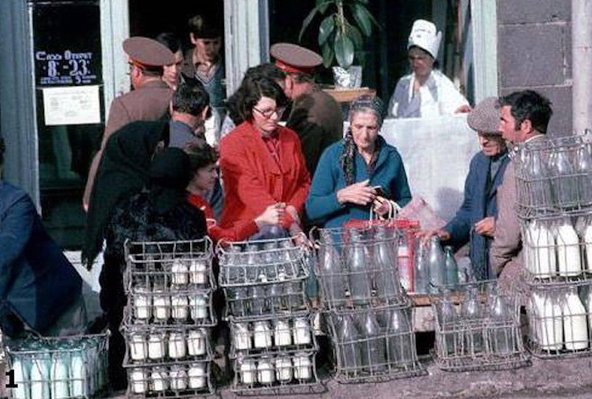 Фото магазинів в СРСР, на яких показана сувора правда. Спливли заборонені кадри