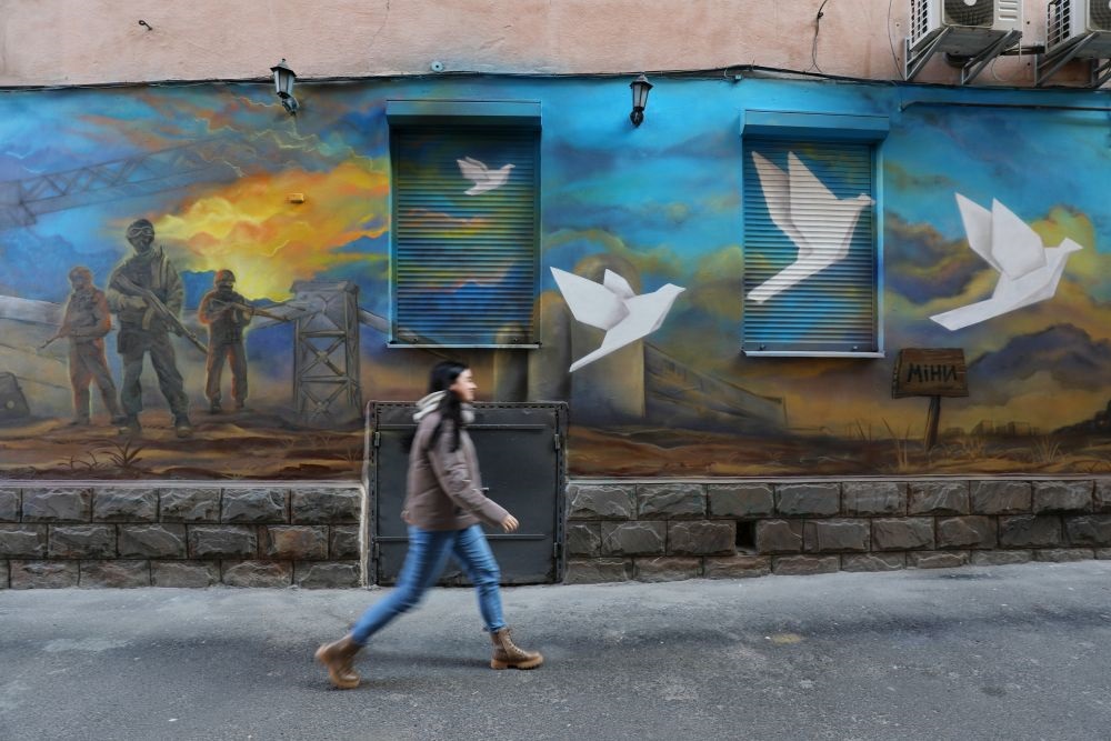 &quot;Дорога додому&quot;: у Львові з'явився 30-метровий мурал про місто-герой Маріуполь (фото)