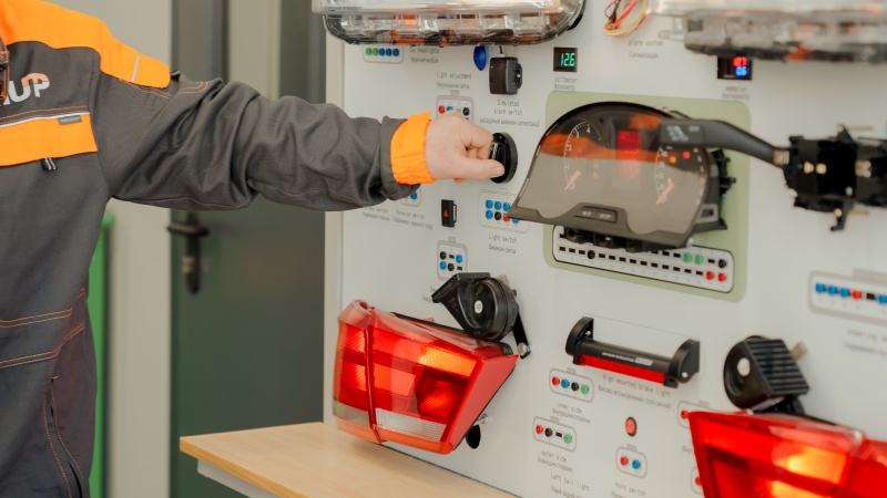 Работа, которую не заменит AI: почему компании "охотятся" на квалифицированных строителей