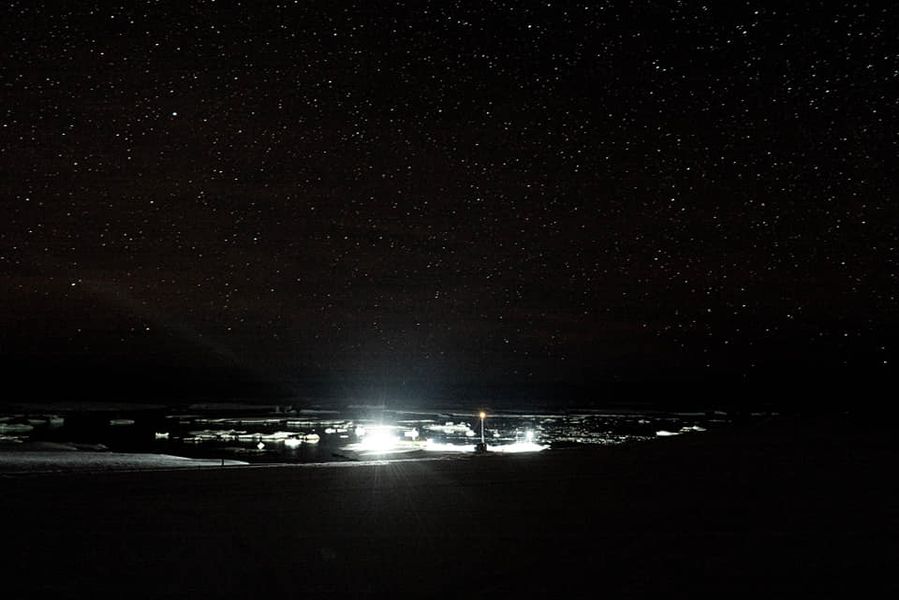 Українські полярники зафіксували рідкісне явище над Антарктидою: вражаючі фото