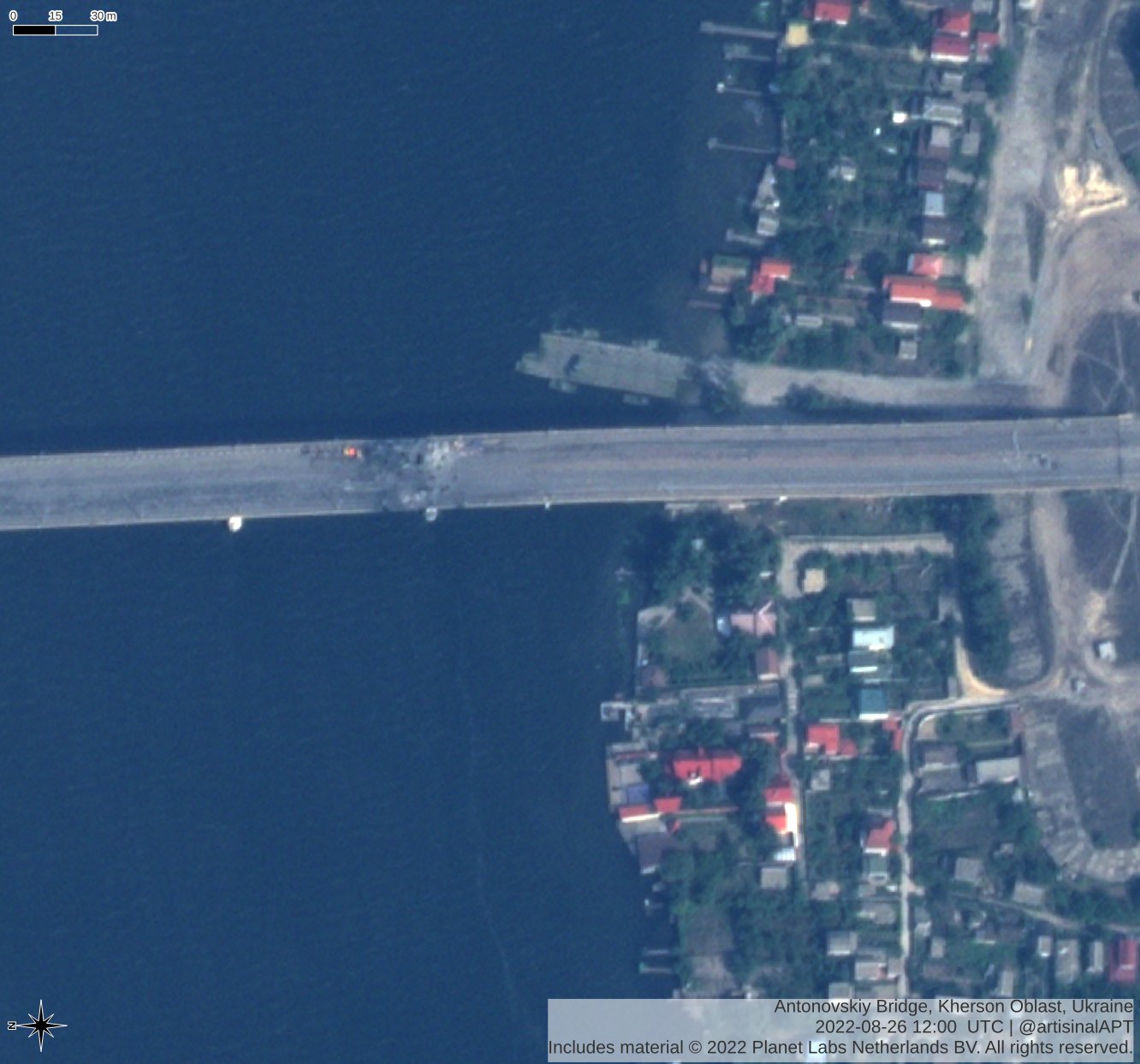 Супутник зафіксував наслідки нових ударів ЗСУ по Антонівському мосту
