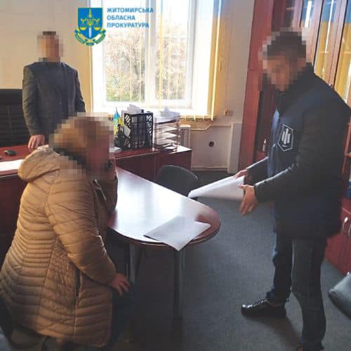 В Житомире сотрудница лицея оправдывала вторжение РФ. Ее задержали