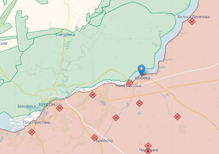 В оккупированной Каховке масштабный пожар (фото, видео)