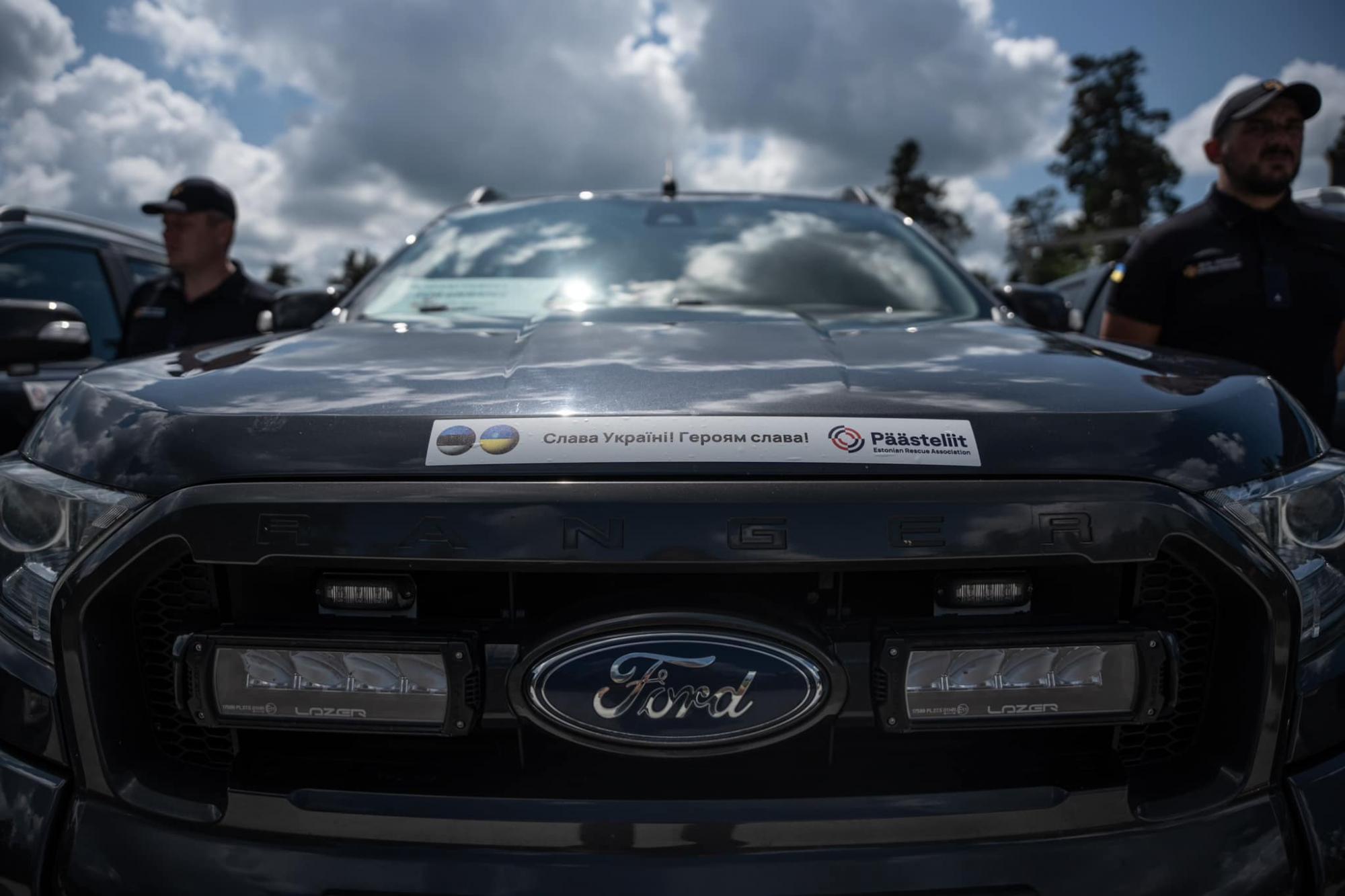 Эстония передала Украине помощь для подводного разминирования