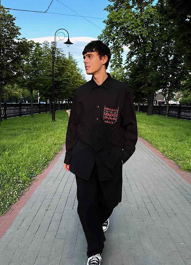 Любить купувати речі під час турів: Ніколас Карма дізнався вартість луку ліричного співака Alekseev