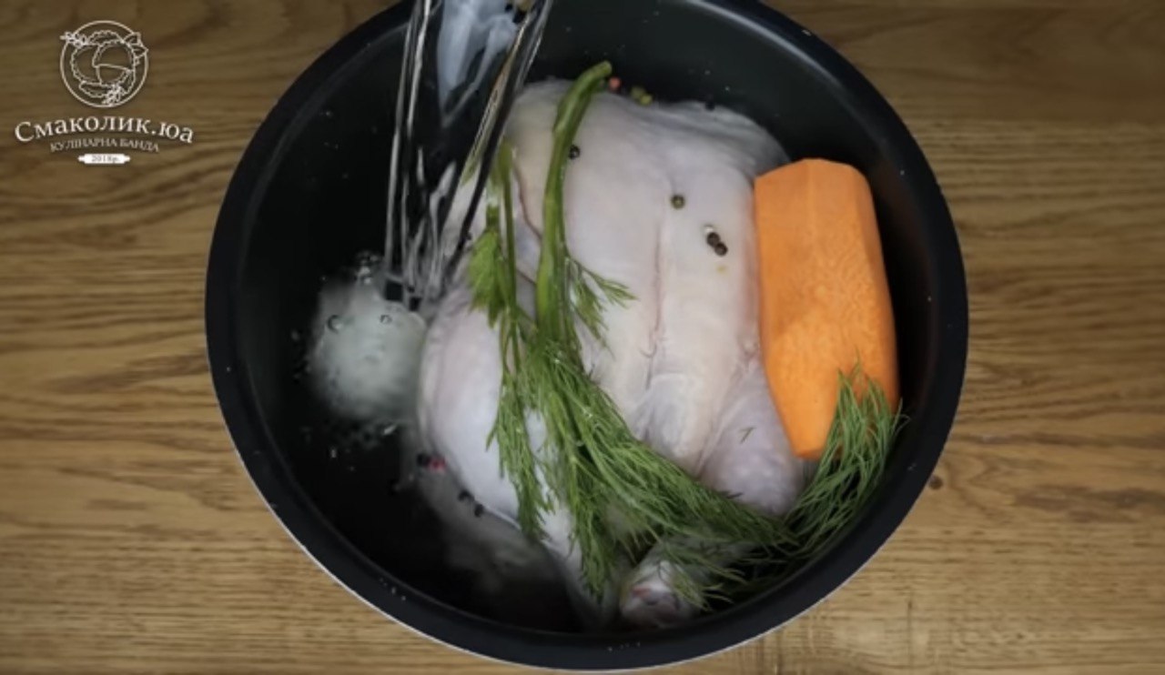 Рецепт вкусной домашней колбасы, которую можно даже детям: готовится очень легко