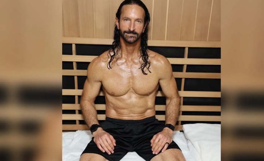 61-year-old man who looks 38: Secrets of defying aging