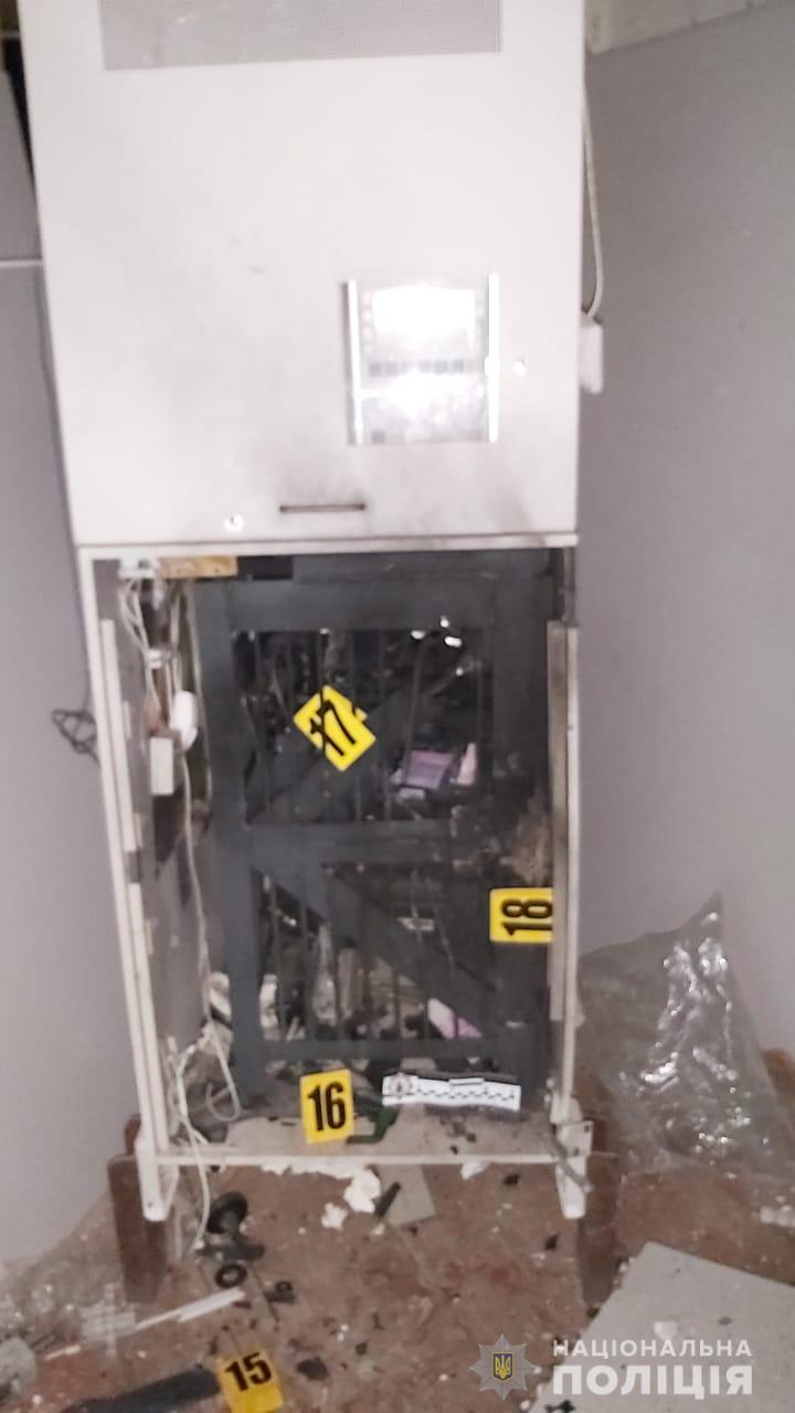 В Харьковской области ночью подорвали банкомат в больнице