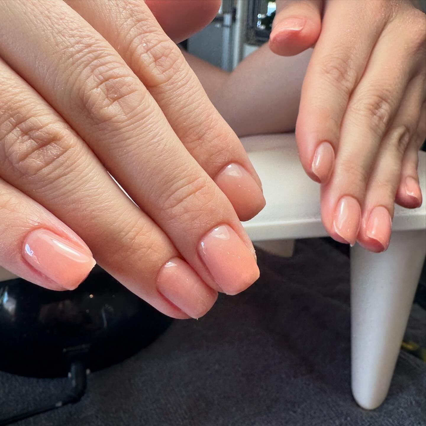 Какой маникюр сделать на 1 сентября: идеи модных ногтей для девочек в школу