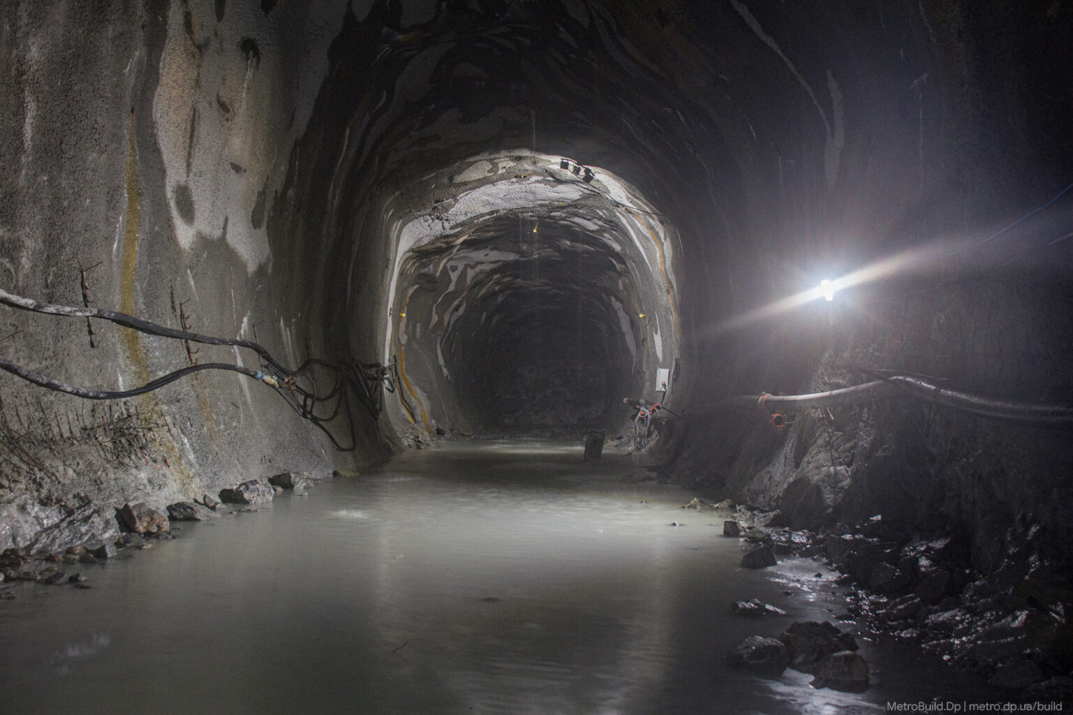 Дивіться, як виглядатимуть нові мегасучасні станції метро у Дніпрі (фото та відео)