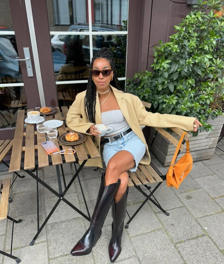 Победительница &quot;Холостяка&quot; показала трендовые сапоги, которые должны быть в гардеробе каждой модницы