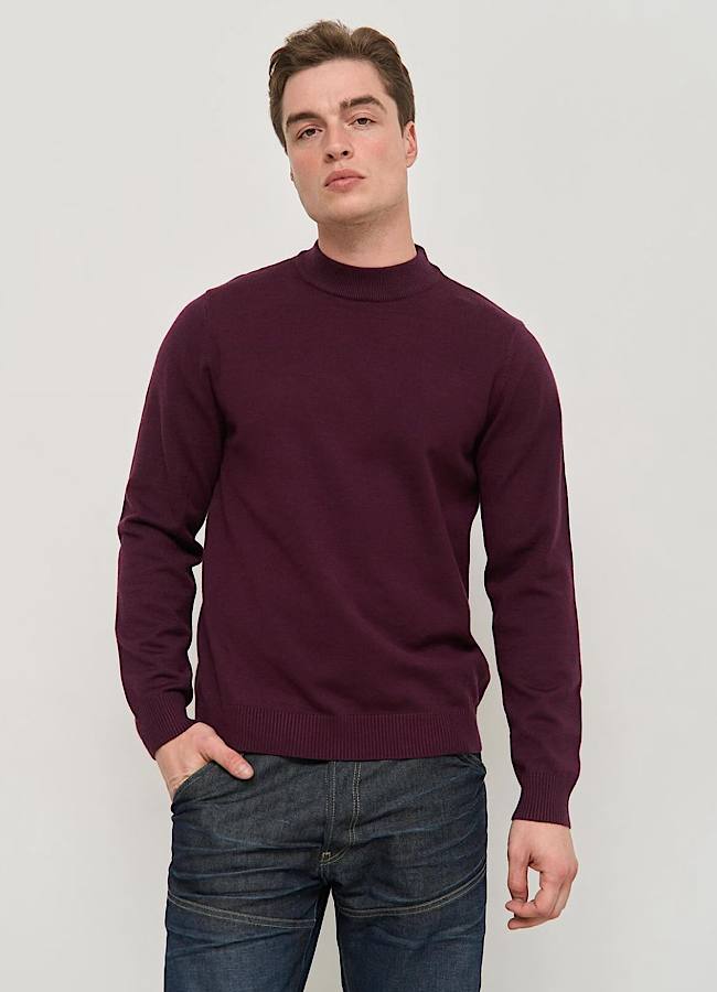 Військовий ЗСУ Назар Грабар змінив комуфляж на цивільний одяг і став обличчям українського бренду