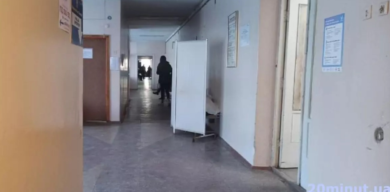У Тернополі в поліклініці раптово помер чоловік: так і не попав до лікаря