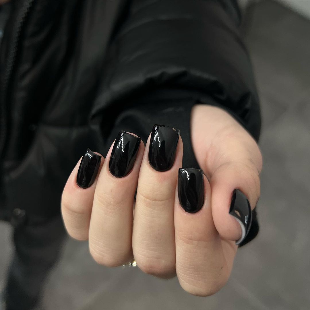 Счастливый цвет месяца: какой маникюр привлечет удачу и любовь в ноябре