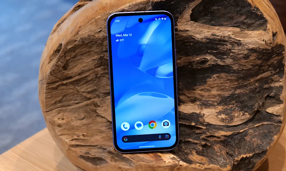 Новий хіт? Цей смартфон середнього класу може &quot;знищити&quot; iPhone 16e вже у 2025 році