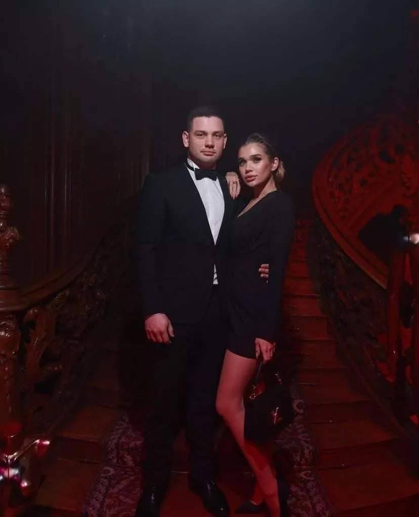 Відома українська блогерка Саша Пустовіт засвітилася на фото зі своїм новим хлопцем