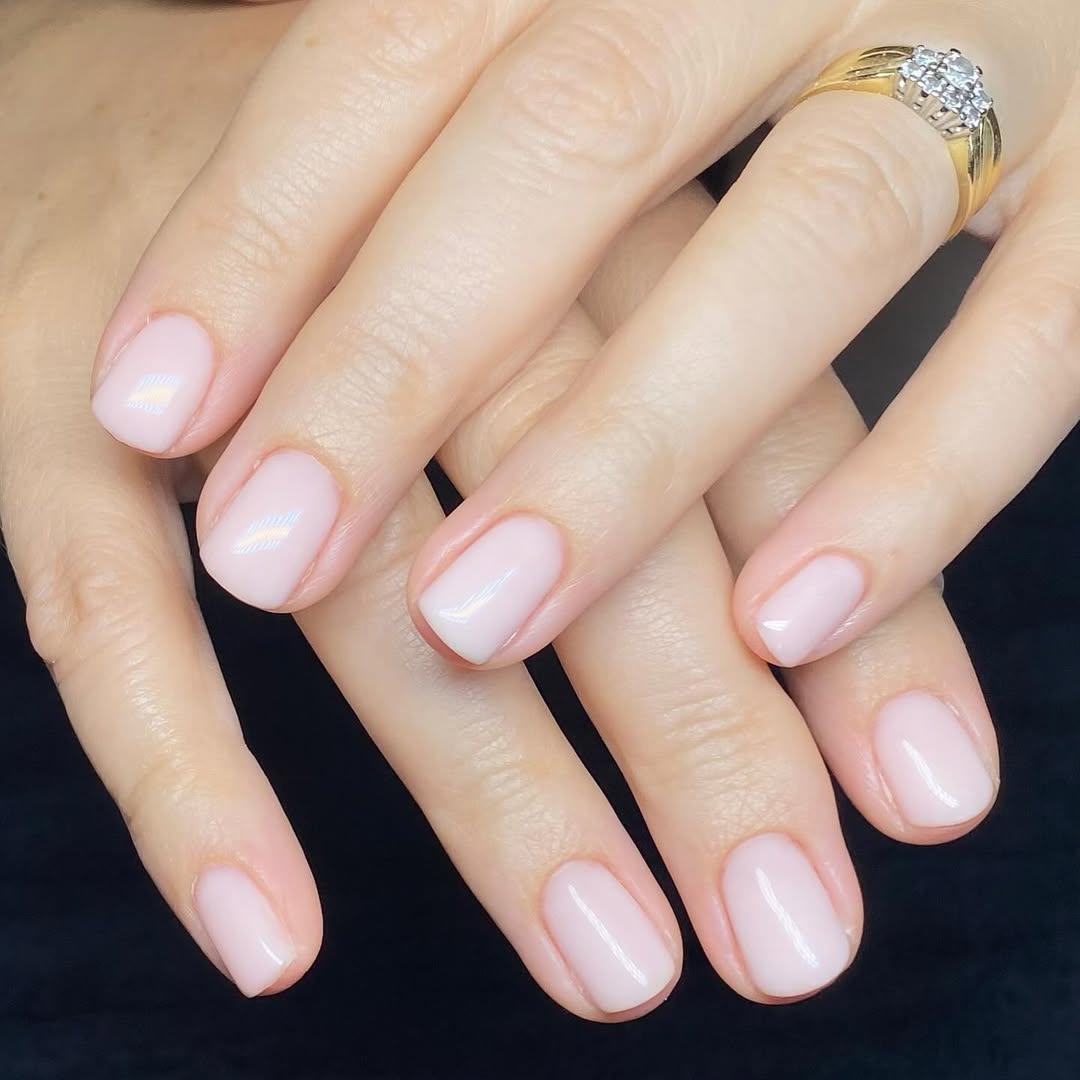 Манікюр на весну 2025: топ-5 наймодніших дизайнів, які підкорять ваше серце