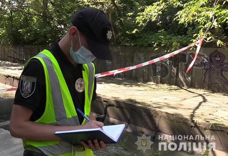 У Києві побили до смерті безхатченка біля Байкового кладовища