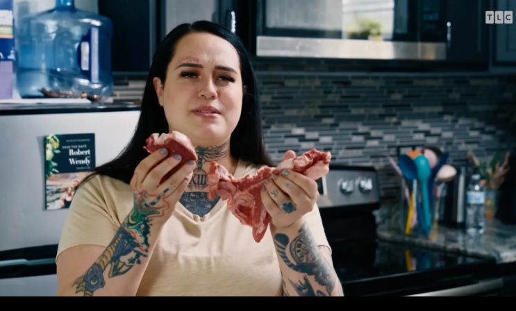 Woman consumes 2 kg raw meat daily: What happened to her body