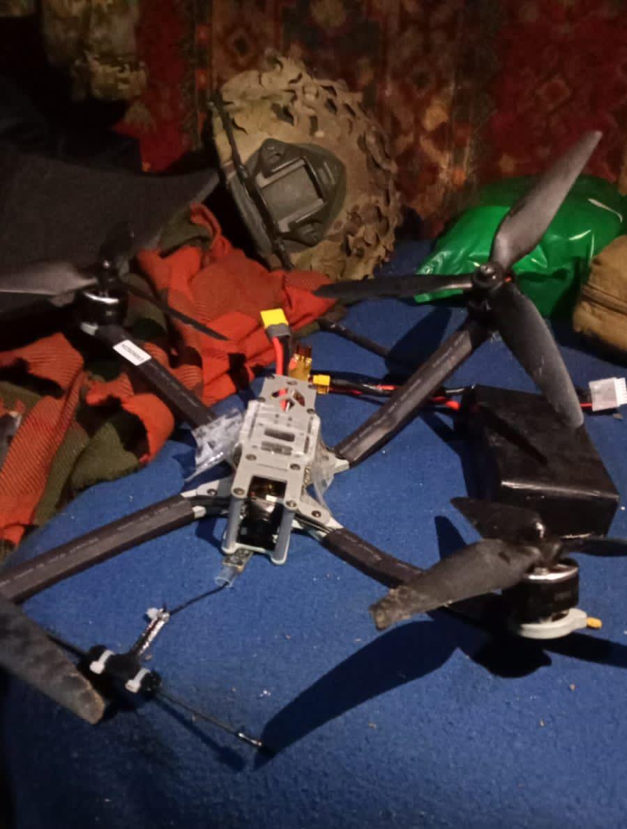 Прикордонники &quot;приземлили&quot; дрон під Бахмутом, тепер він знищуватиме окупантів