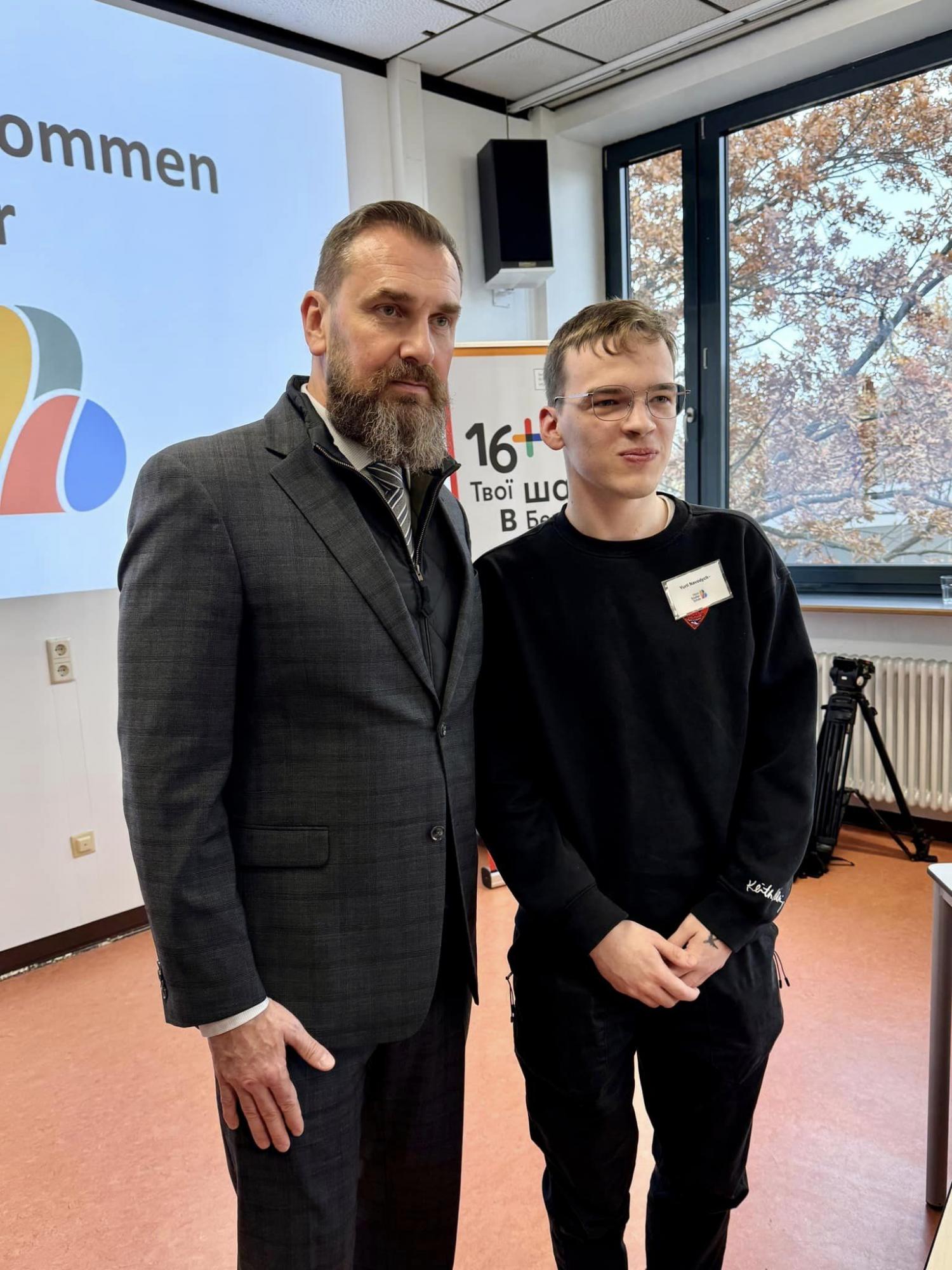 Оксен Лісовий розповів, як українські діти навчаються в Німеччині