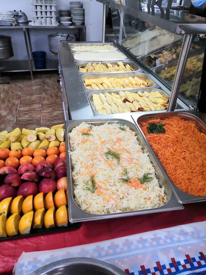 Дети из разных стран показали, как выглядят их школьные обеды