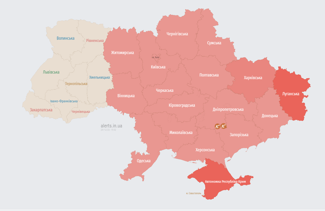 У Сумах та Черкаській області пролунали вибухи