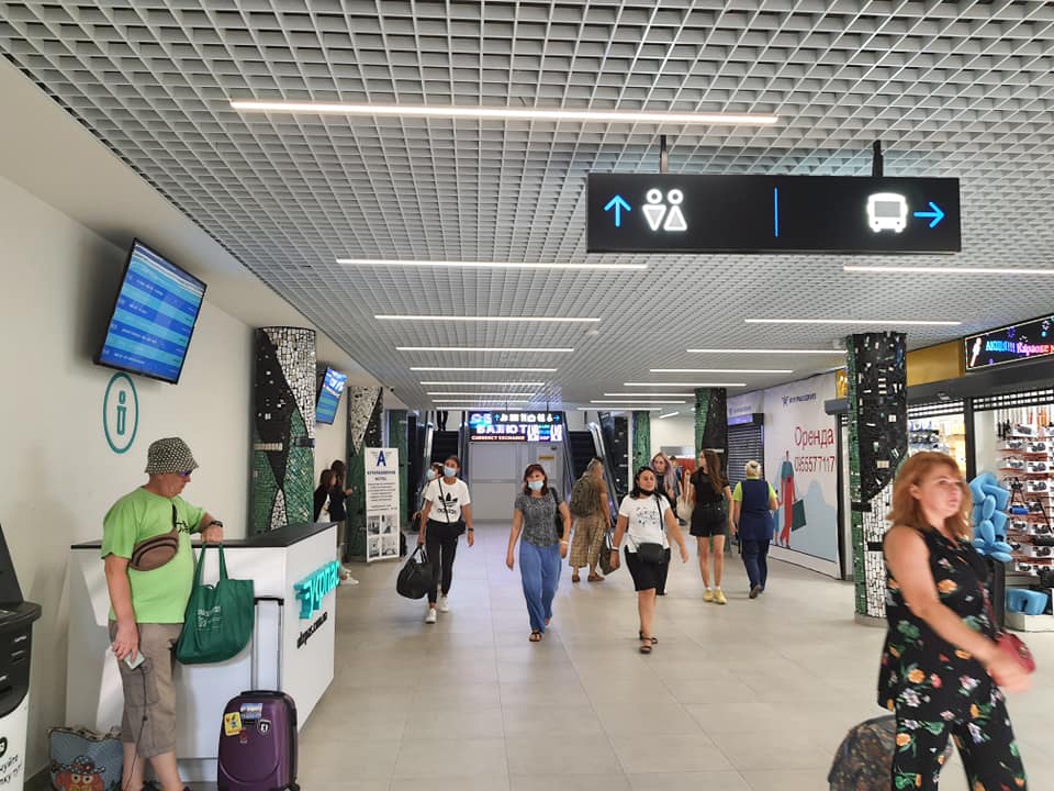 Дивіться нові фото київського автовокзалу після капремонту: безхатченки лишились
