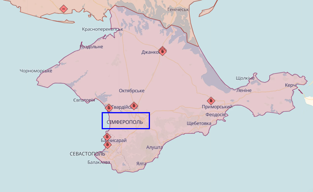 В Симферополе взрывы, россияне заявили об &quot;атаке&quot; и перекрыли Крымский мост